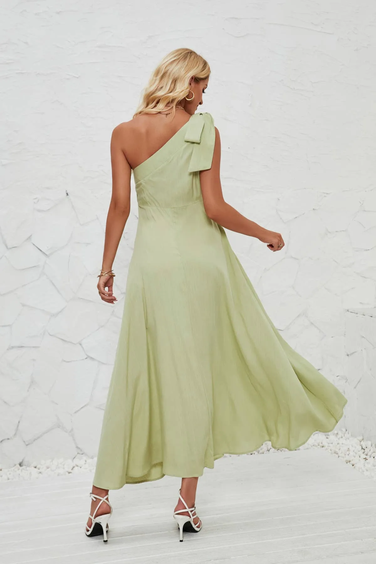 BOW ONE-SHOULDER BELTED DRESS_CWDMD1831