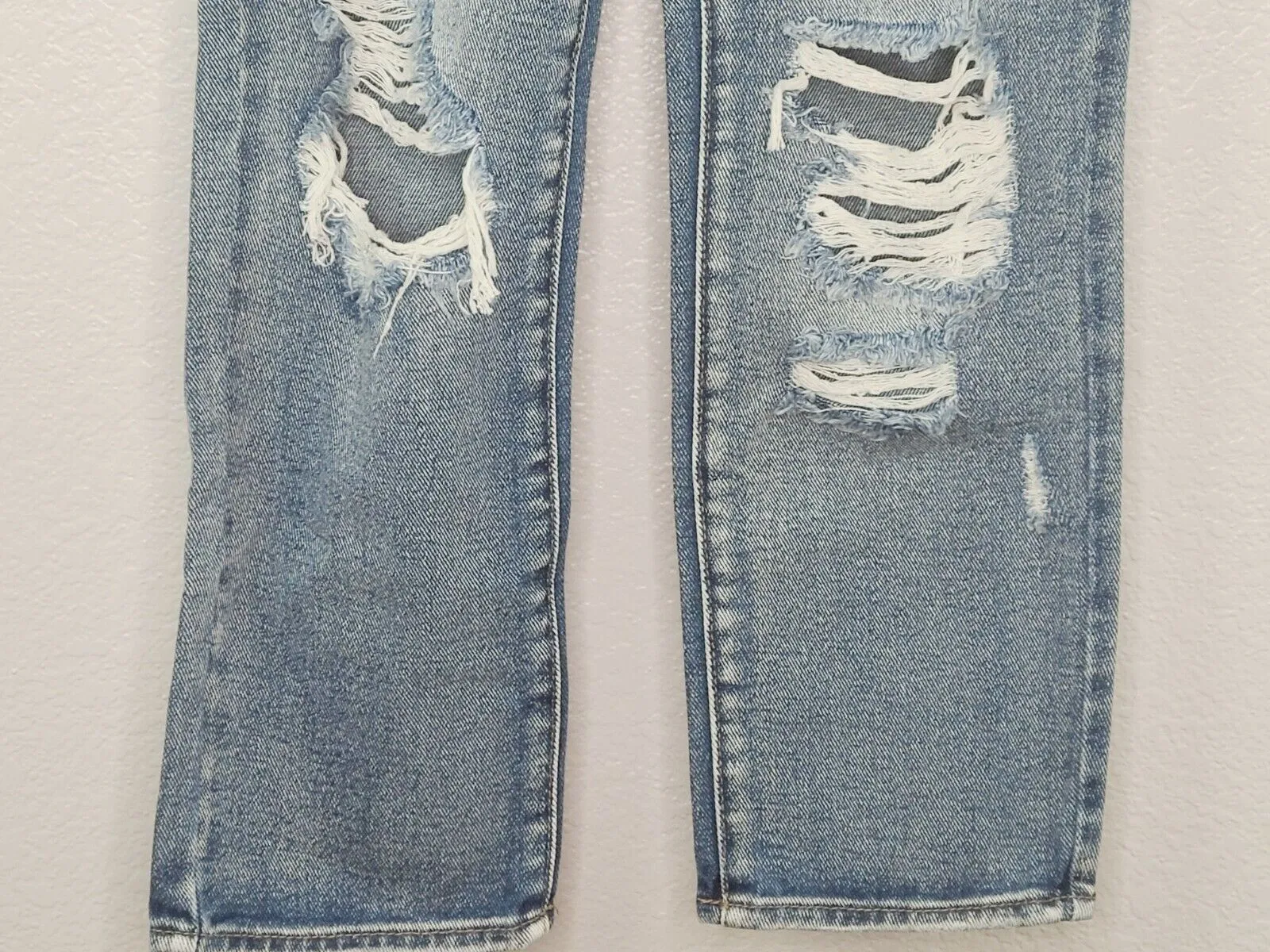 PacSun L.A. Women's Best Blue Distressed High-Rise Mom Jeans Size 22